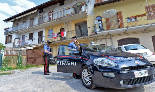 Carmela Fabozzi è stata trovata morta nella sua abitazione a Malnate (foto Angelo Puricelli - Blitz)