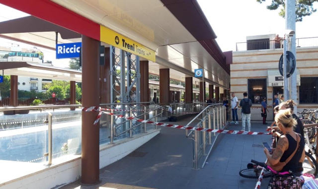 Riccione, investite dal treno: sono due sorelle di Bologna