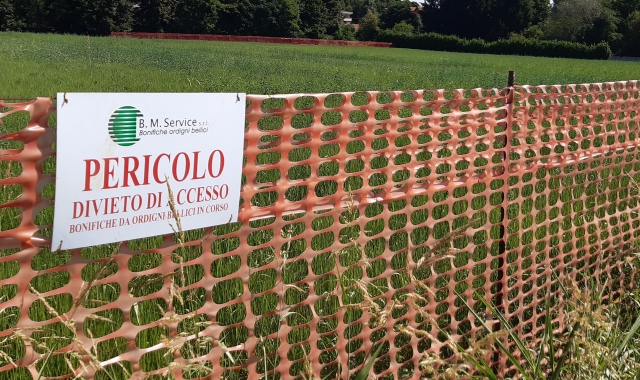 Gallarate, caccia alle bombe