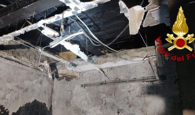 L’abitazione andata a fuoco a Varzo (foto vigili del fuoco)