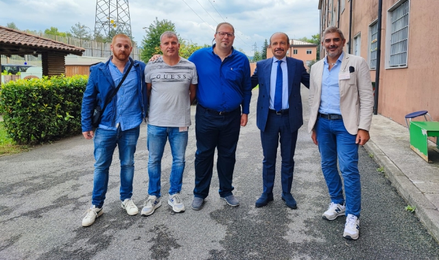 L’onorevole Butti questa mattina con i rappresentanti sindacali di Uilpa