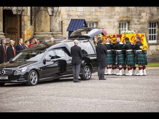 Re Carlo in Scozia, riceve le chiavi della città di Edimburgo