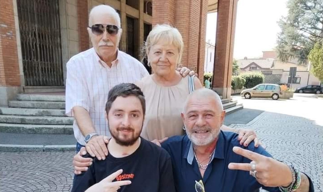 Nicolò Maja col sindaco Enrico Puricelli e i nonni