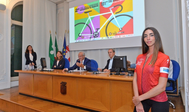 La presentazione a Villa Recalcati degli eventi sportivi organizzati dalla Società Ciclistica Alfredo Binda (foto Blitz)