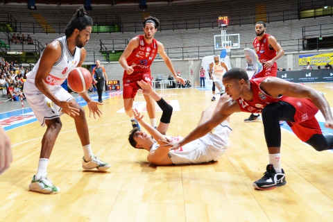 Varese impallidisce di fronte a Milano