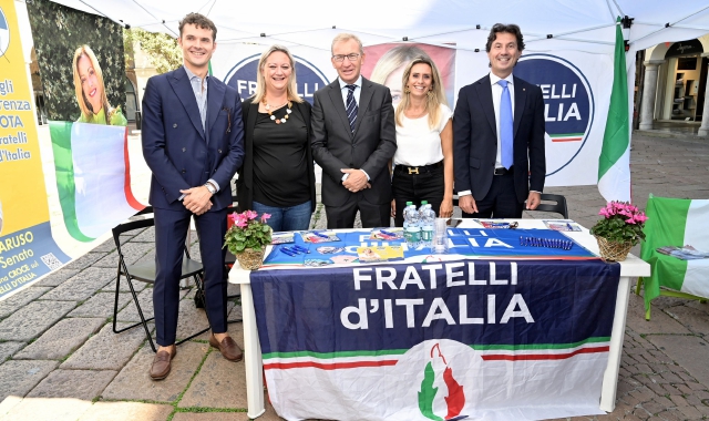 I candidati di Fratelli d’Italia alla presentazione (Blitz)