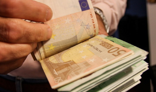 Per comprare casa un varesino chiede in media un mutuo di 143mila euro (foto Blitz)