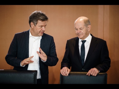 Germania in recessione nel 2023, per il governo Pil a -0,4%
