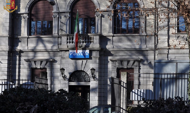 Busto, rapina e botte in stazione: due arresti