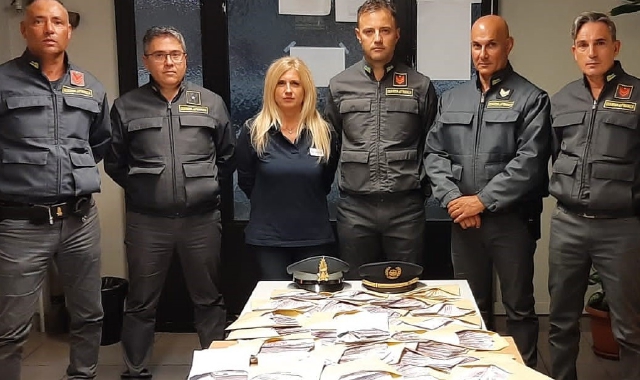 Operazione della Guardia di finanza a Ponte Chiasso (foto guardia di finanza)