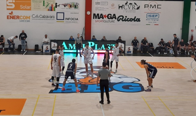 La palla a due a Gallarate (foto Redazione)