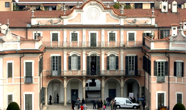 Varese, Palazzo Estense (foto archivio)