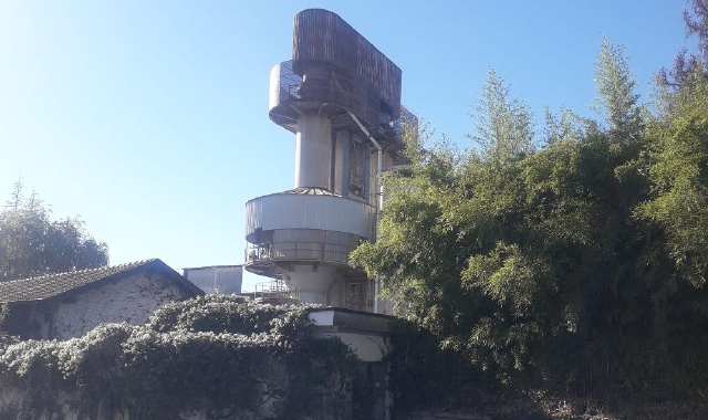 Zona dell’area industriale di Angera dove si attuerà il progetto di recupero (foto redazione)