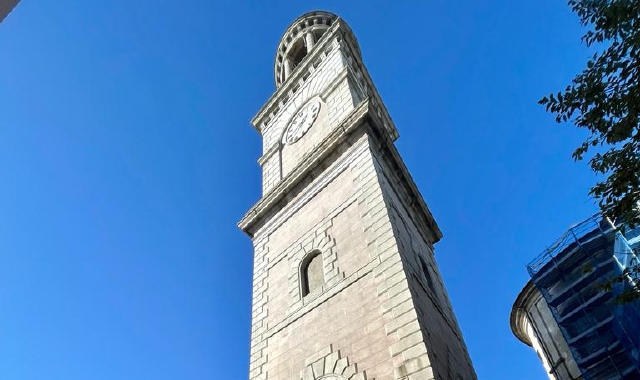 Campanile della basilica di San Vittore a Intra e i danni alla pavimentazione