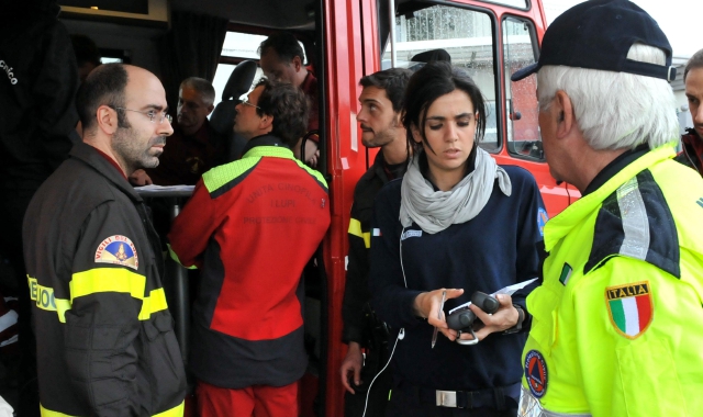 Si perde in campagna, minorenne salvata a Villa Cortese