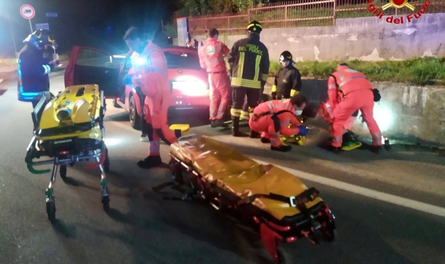 L’incidente di Gavirate (foto Vigili del fuoco)
