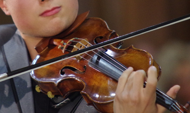 Un violinista (foto archivio)