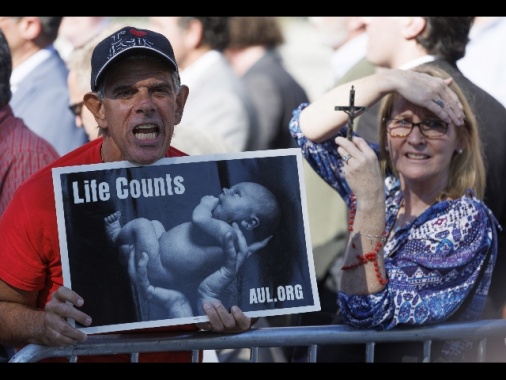 In California, Michigan e Vermont sì al diritto all'aborto