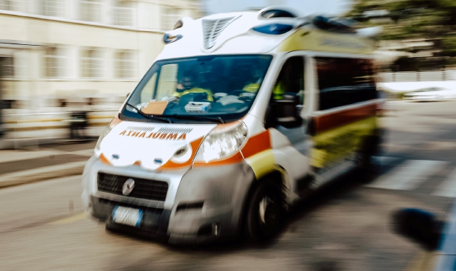 Rischia di morire di freddo a Novara: grave 53enne