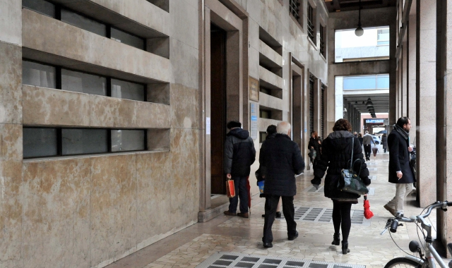 Varese, esterno della sede dell’INPS (foto archivio)