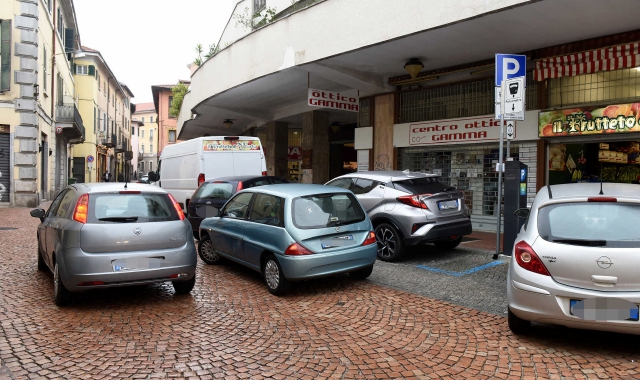 Varese, 1.500 parcheggi gratis nei fine settimana