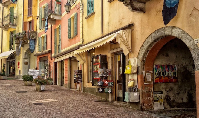 Via Cavallotti a Luino (Foto Archivio)