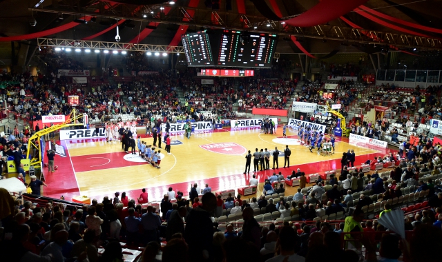 Domenica a Masnago big-match Varese-Virtus Bologna (foto Blitz)