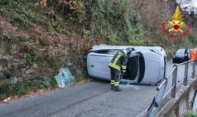 Maccagno, auto si ribalta: un ferito