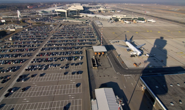 Veduta aeroporto di Malpensa terminal 1 (foto archivio)