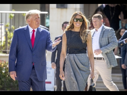 Usa:Melania Trump modella, 3.848 dollari guadagni in 2019 e 2020