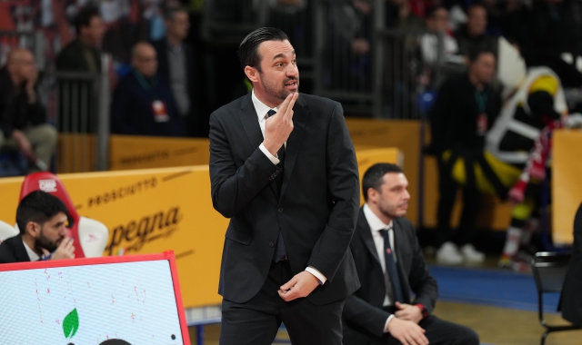 Basket, Varese cerca il botto di Capodanno