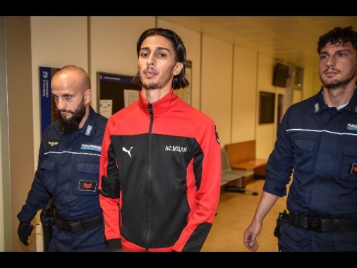 Rapper Baby Gang resta in carcere, 'non è tossicodipendente'