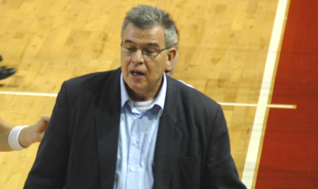 John Fultz all’epoca in cui allenava la Polisportiva Verbano (Archivio)