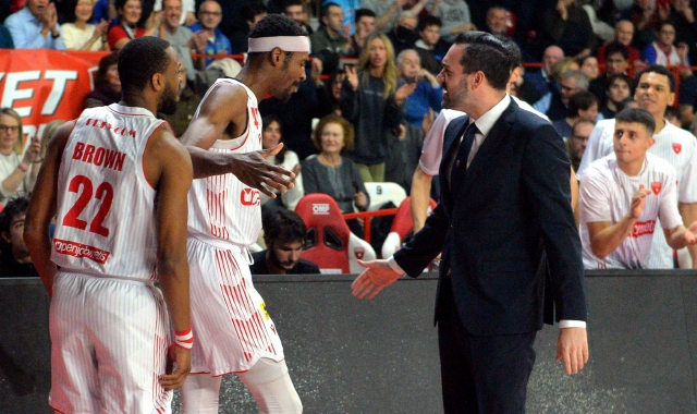 Varese galvanizzata dal successo prepotente su Napoli  (foto Blitz)