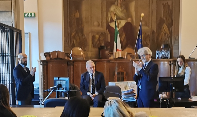 Il discorso del giudice Battarino prima dell’inizio dell’ultima giornata di udienze