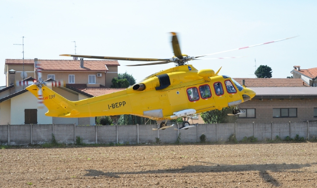 Nerviano, scontro fra auto: due feriti