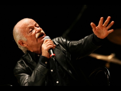 Sanremo: Amadeus, Di Capri ospite giovedì, Paoli sabato
