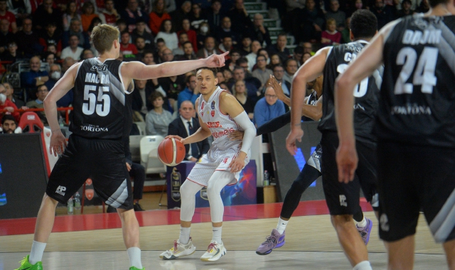 Varese sfida Tortona, terza forza del campionato (foto Blitz)