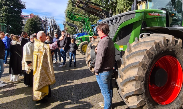 I trattori di Coldiretti al Santuario di Rho
