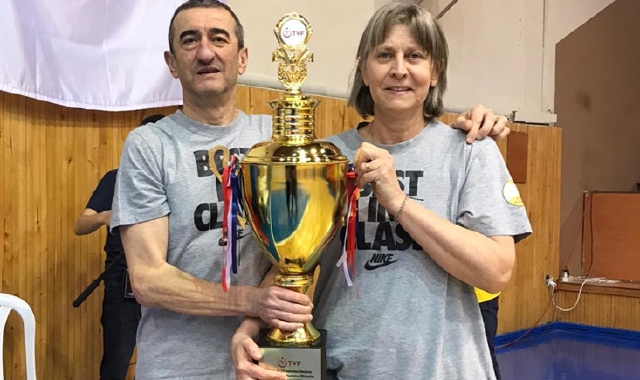 Franca Bardelli con il marito Giuseppe Bosetti: sono i genitori di Lucia e l’altra notte si trovavano con la figlia ad Adana