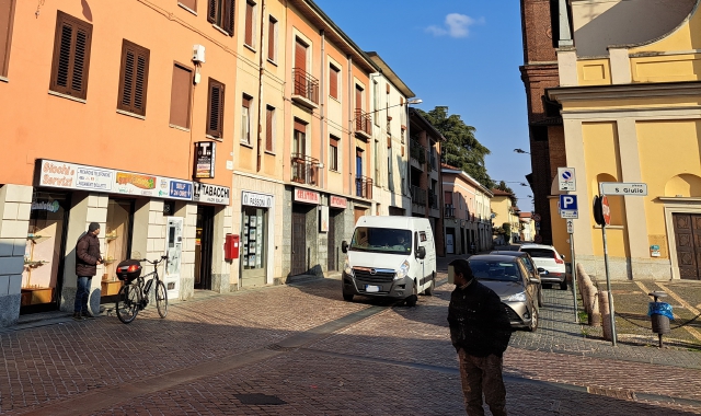 Dibattito aperto su piazza San Giulio