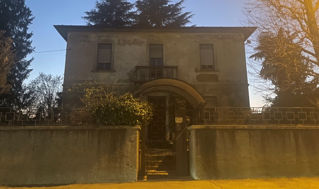 Parroco in ospedale, i ladri a casa sua