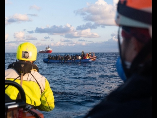 Migranti: Ocean Viking ne soccorre 84 al largo della Libia