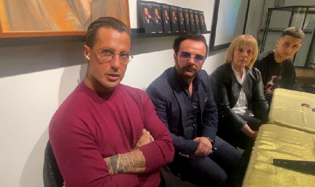Fabrizio Corona, Maurizio Ingegnoso, Paola Bandera e Carlos Corona alla Galleria Boragno