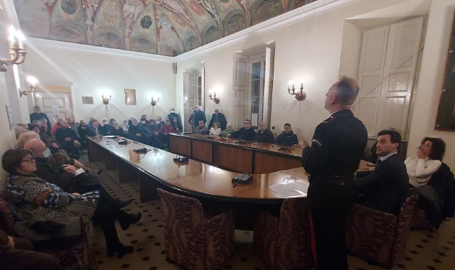 L’incontro organizzato dai carabinieri nella consiliare di Besnate