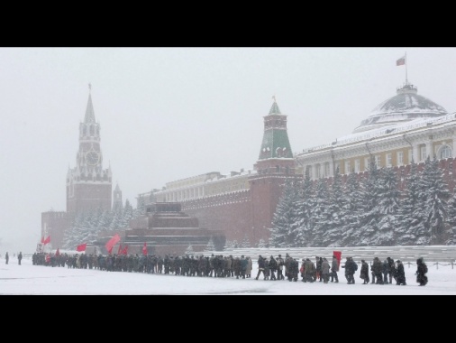 Russia: il Pil cala del 2,1% nel 2022