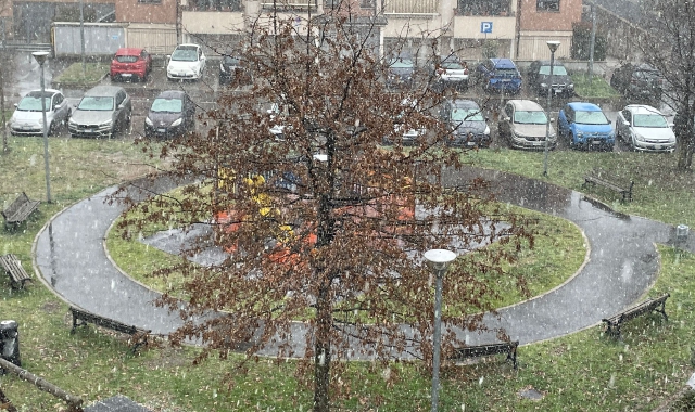 Deboli precipitazioni nevose sul Varesotto (foto Blitz)