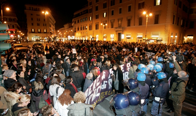 Una manifestazione femminista a Roma (foto Archivio)