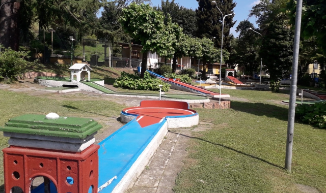 Varese: minigolf e tennis in cerca di gestore
