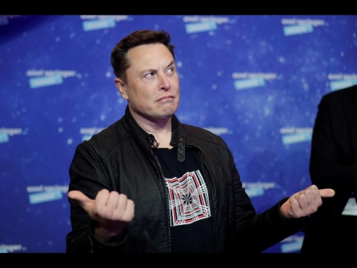 Twitter: Musk deride un dipendente disabile, poi si scusa